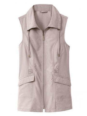 Длинный жилет