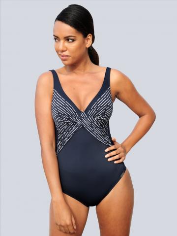 Слитный купальник