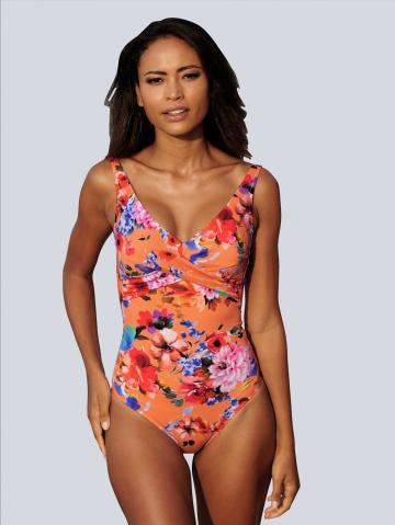 Слитный купальник