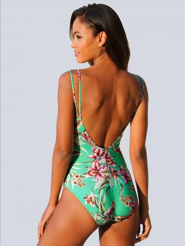 Слитный купальник