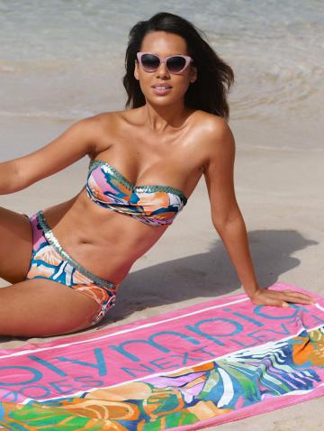 Слитный купальник