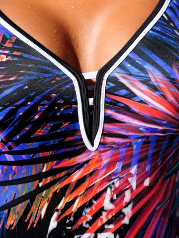 Слитный купальник