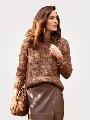 Вязаный пуловер