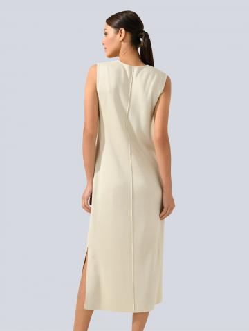 Вязаное платье