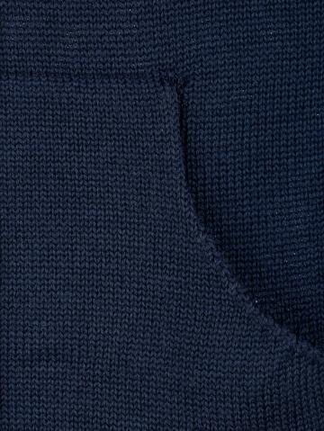 Вязаный пуловер