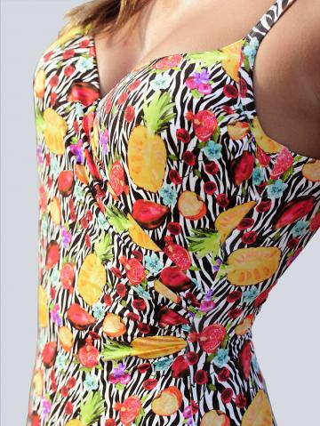 Слитный купальник