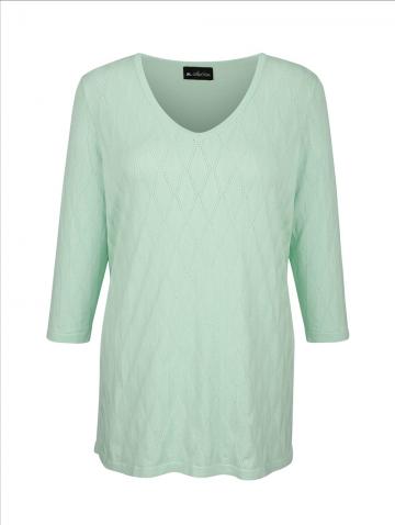 Вязаный пуловер