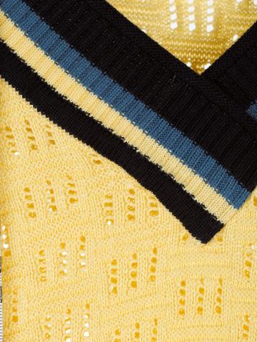 Вязаный пуловер