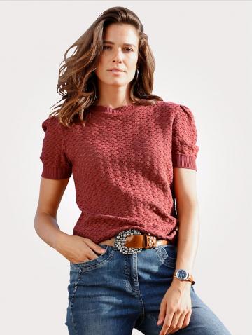 Вязаный пуловер