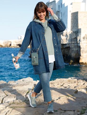 Джинсовая куртка