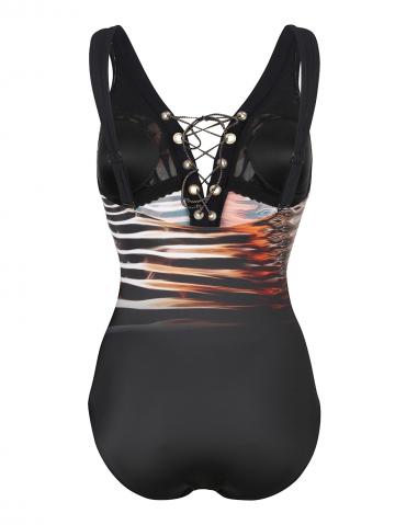 Слитный купальник