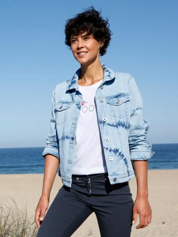 Джинсовая куртка