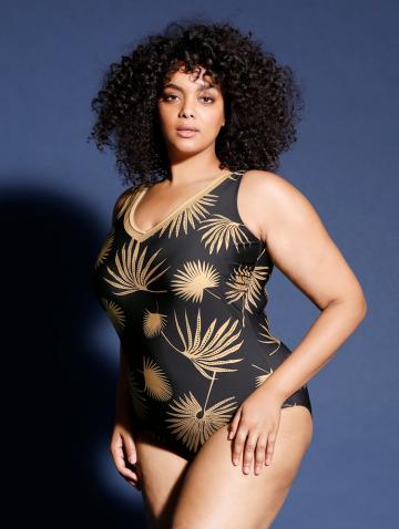 Слитный купальник