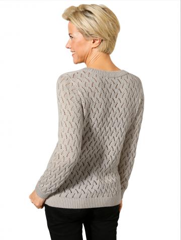 Вязаный пуловер