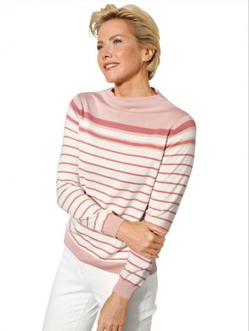 Вязаный пуловер