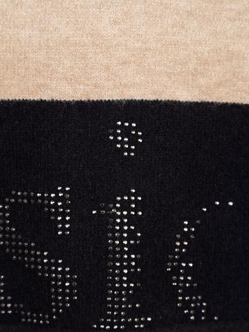 Вязаный пуловер