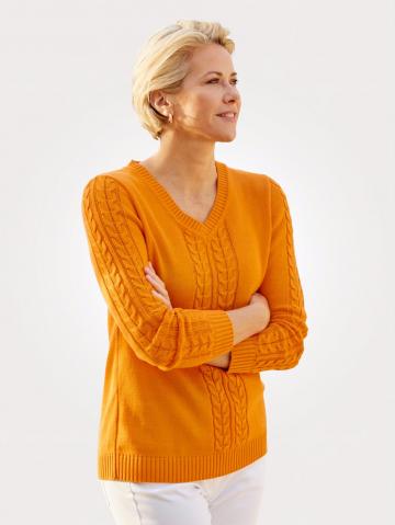 Вязаный пуловер