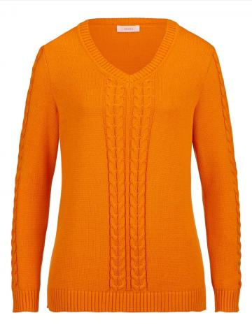 Вязаный пуловер