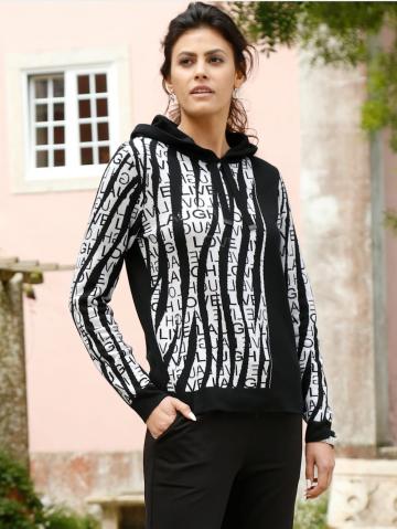 Вязаный пуловер