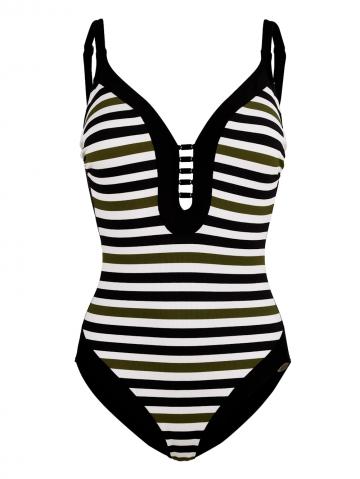 Слитный купальник