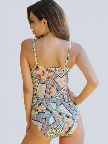 Слитный купальник