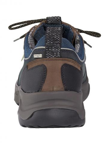 Походные ботинки