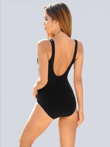 Слитный купальник