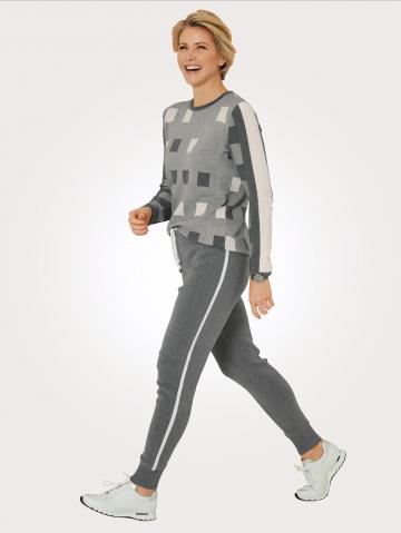 Длинный пуловер