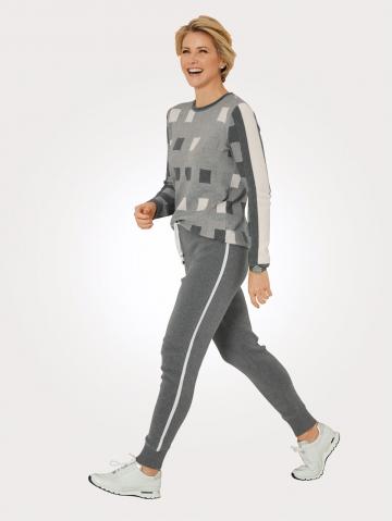 Длинный пуловер