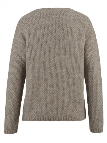 Вязаный пуловер