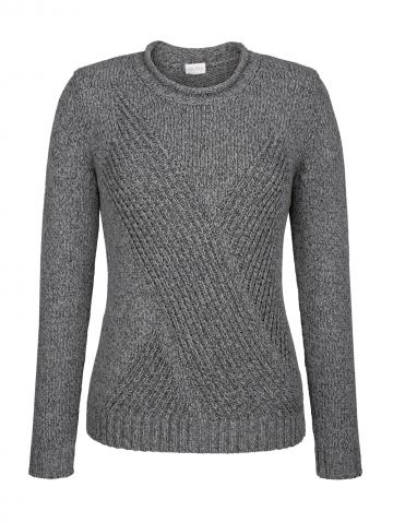 Вязаный пуловер