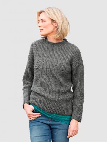 Вязаный пуловер