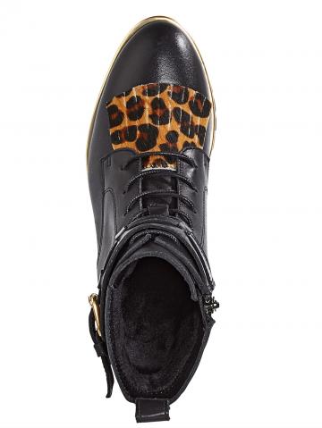 Сапожки на шнуровке