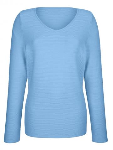 Вязаный пуловер