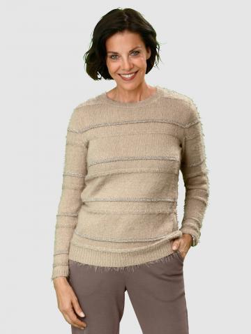 Вязаный пуловер