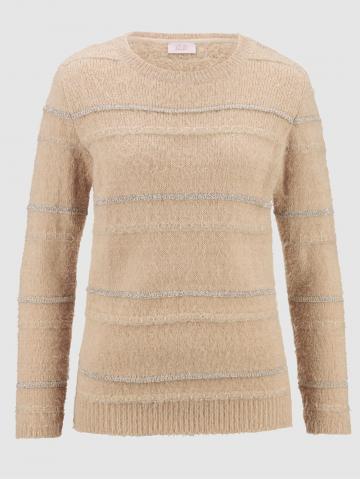 Вязаный пуловер