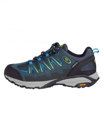 Походные ботинки