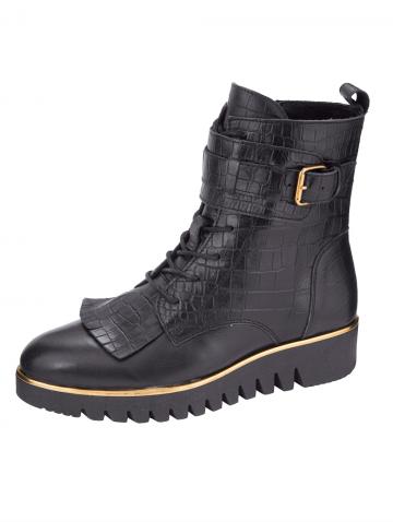 Сапожки на шнуровке