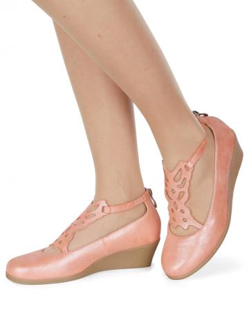 Туфли на танкетке