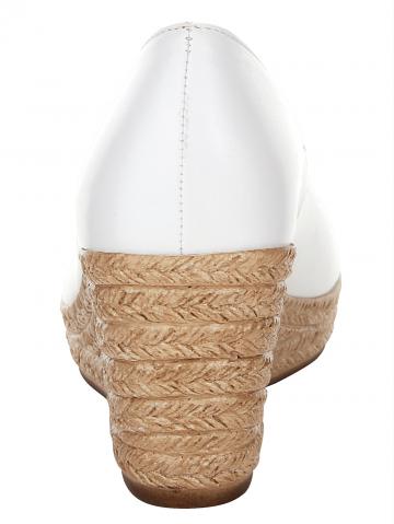 Туфли на танкетке