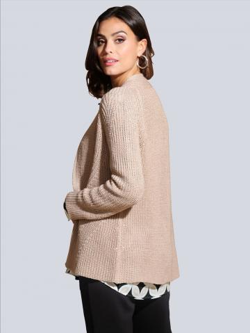 Вязаная кофта