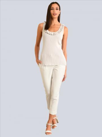 Пуловер с круглым вырезом