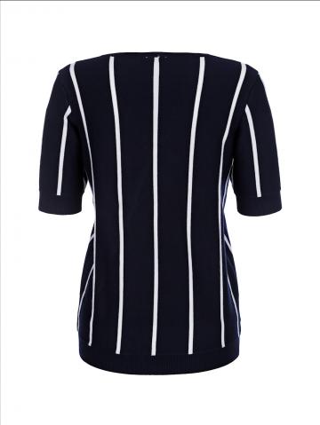 Пуловер с круглым вырезом