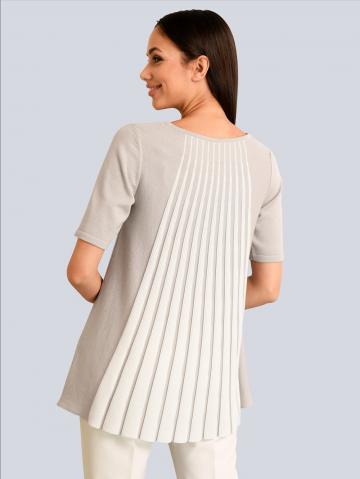 Пуловер с круглым вырезом