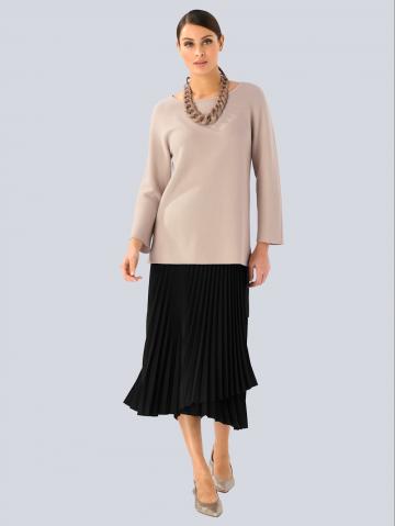 Пуловер с круглым вырезом