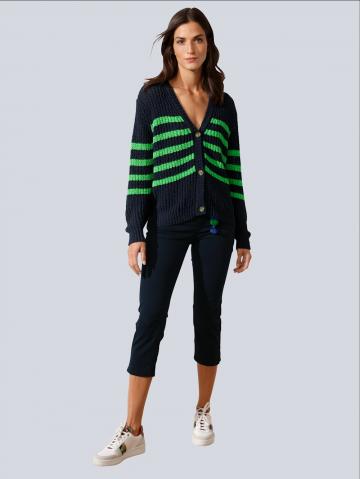 Вязаная кофта