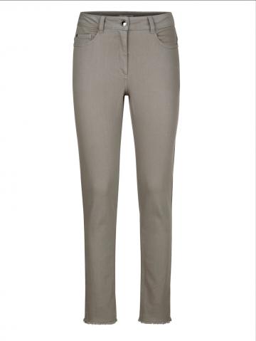 Короткие джинсы