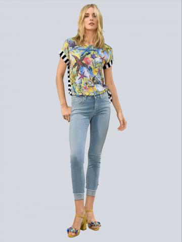 Короткие джинсы