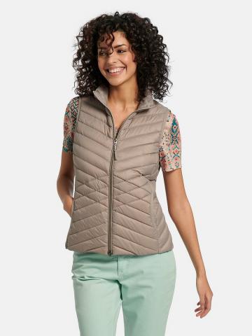 Пуховая жилетка