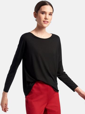 Кофта с круглым вырезом